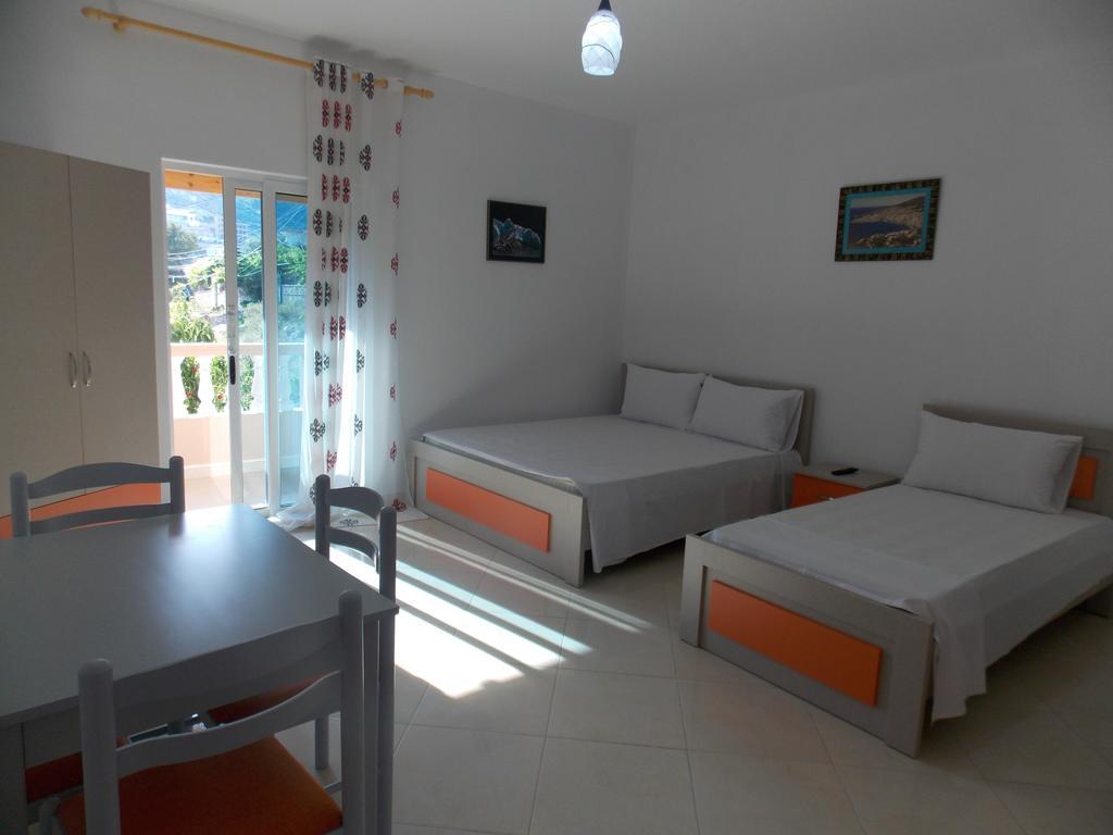 Guest house Vila Bega Saranda Extérieur photo