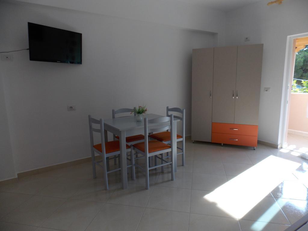 Guest house Vila Bega Saranda Extérieur photo