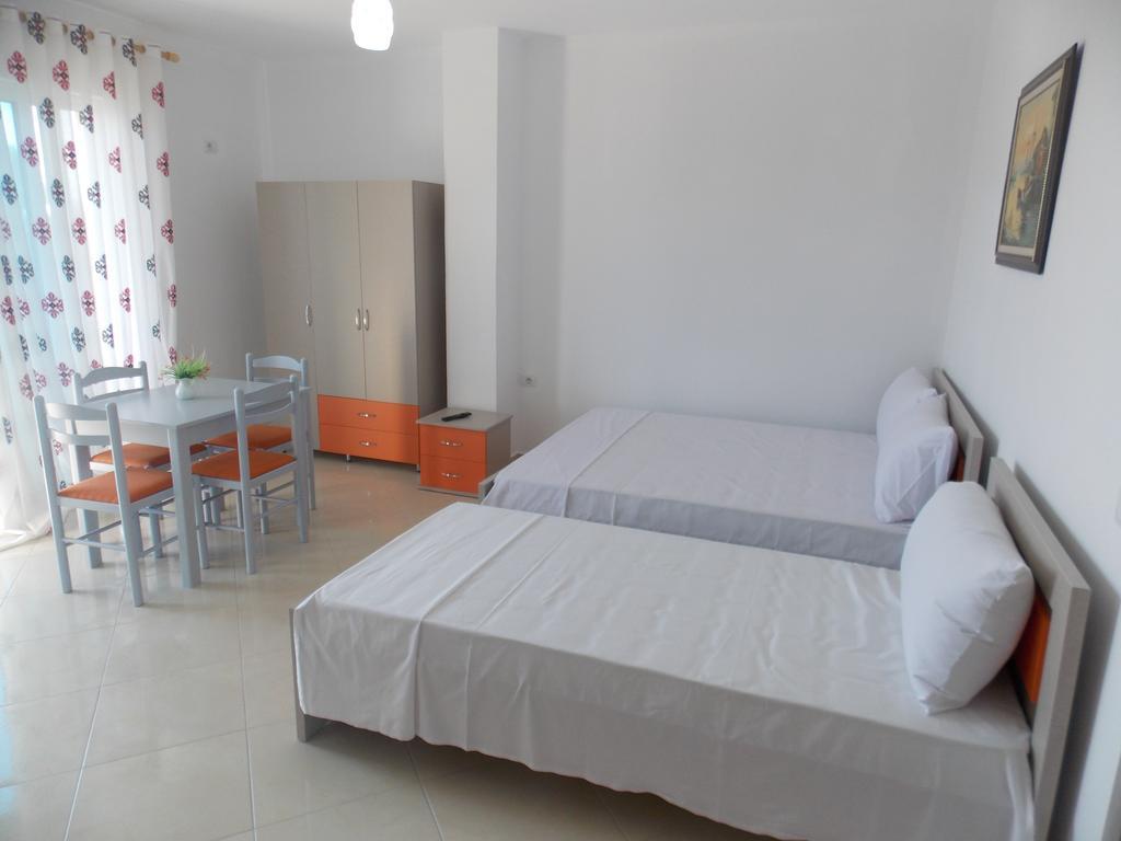 Guest house Vila Bega Saranda Extérieur photo