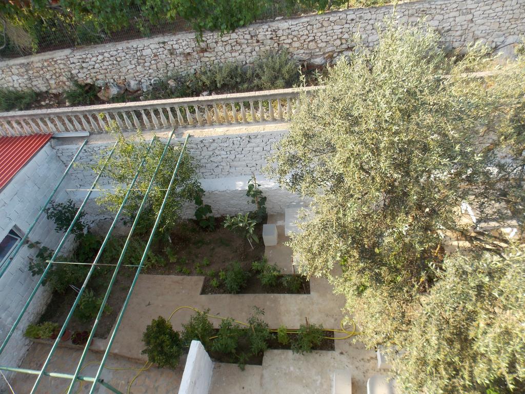 Guest house Vila Bega Saranda Extérieur photo