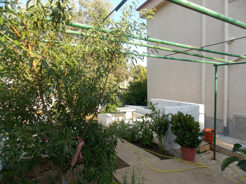 Guest house Vila Bega Saranda Extérieur photo