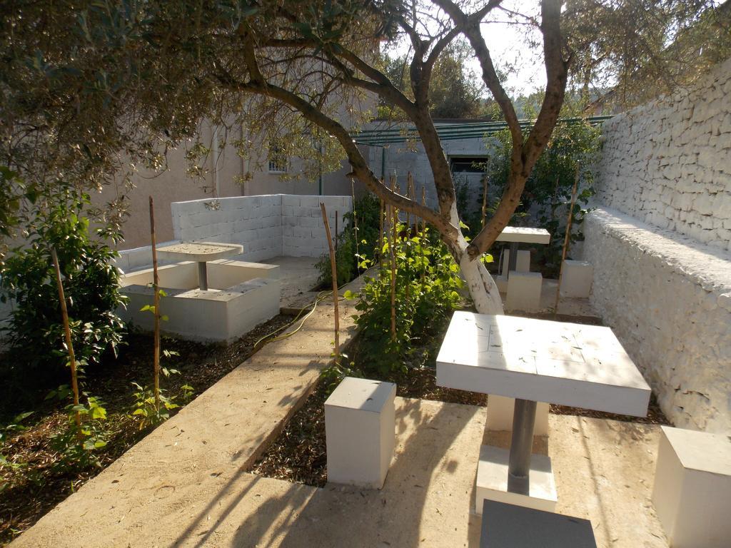 Guest house Vila Bega Saranda Extérieur photo