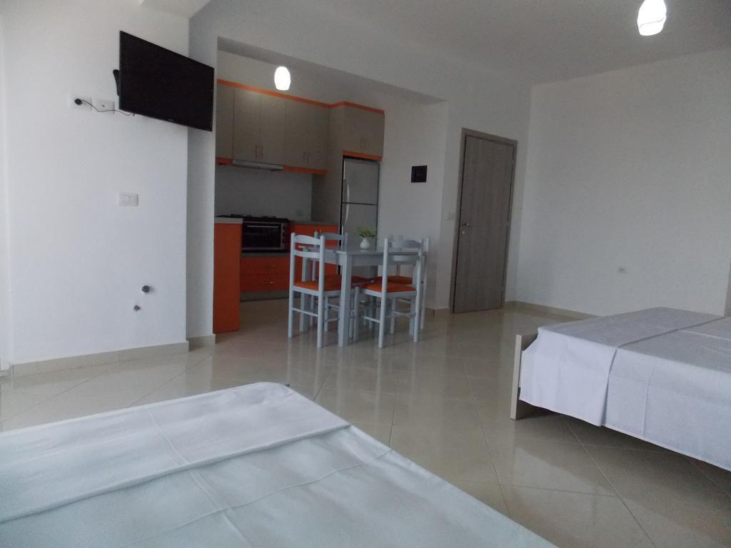 Guest house Vila Bega Saranda Extérieur photo
