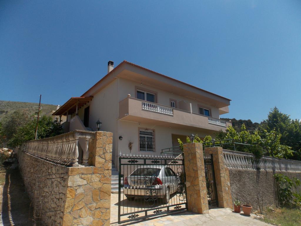 Guest house Vila Bega Saranda Extérieur photo