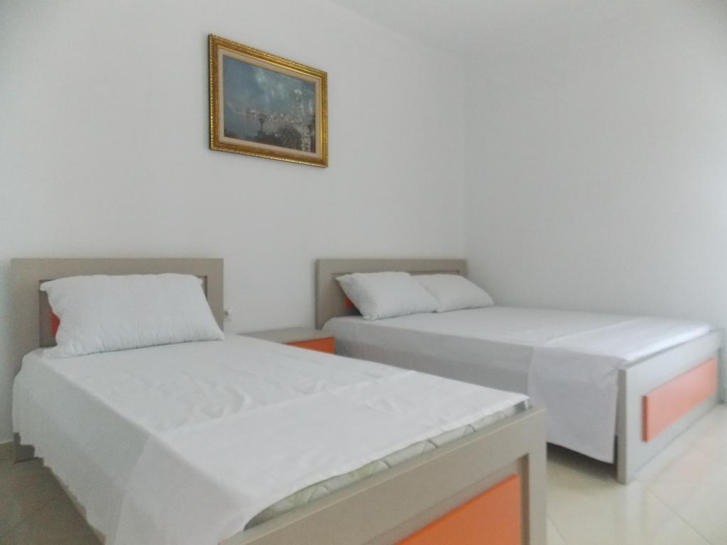 Guest house Vila Bega Saranda Extérieur photo