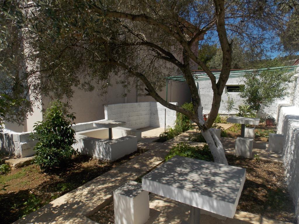 Guest house Vila Bega Saranda Extérieur photo